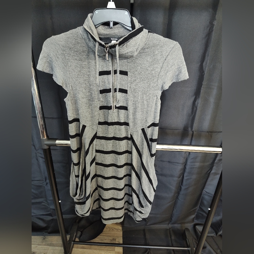Kensie | Dresses | Kensie WomensGray and Black Striped Short Sleeve SZ Small